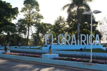 Foto - Entrada de Flora Rica-SP