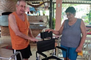 Saúde Municipal realiza entrega de cadeiras de rodas em parceria com a Lumen et Fides