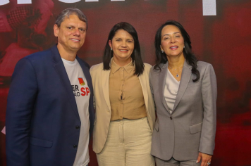 Emprego e capacitação: Flora Rica presente no lançamento do novo programa estadual 