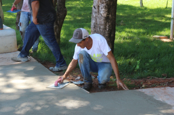 Secretaria de Obras realiza concretagem em espaços públicos
