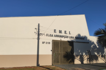 Escola de Educação Infantil Olga A. L. Emboava recebe nova pintura e passa por dedetização durante o recesso escolar