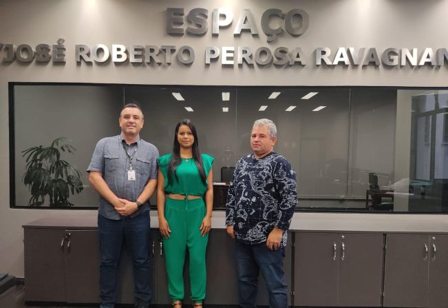 Prefeita Rosicler Camargo visita Secretária da Agricultura e Abastecimento.