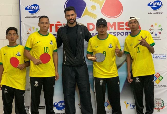 Atletas Florarriquenses participam de Torneios de tênis de mesa em Adamantina