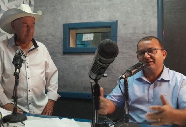 Prefeito destaca potencial econômico e turístico em programa de rádio líder de audiência em São Paulo