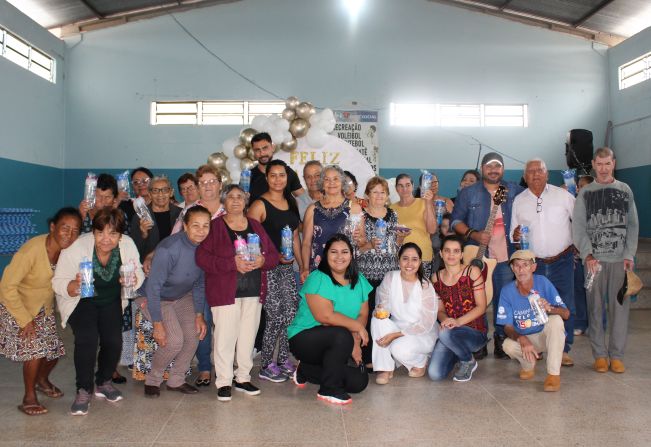 As Secretarias de Saúde, Esporte e CRAS com o apoio da Prefeita Rosicler realizaram nessa sexta-feita um café da manhã 