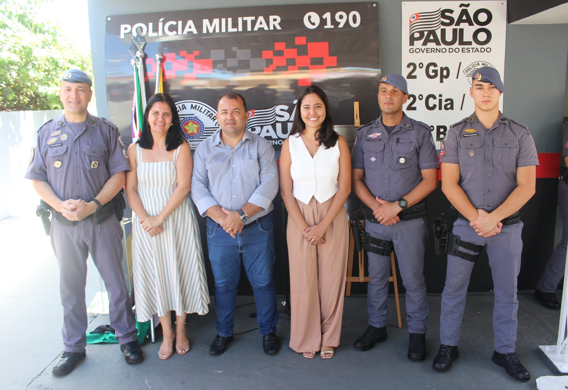 Flora Rica inaugura novo Grupamento Militar com homenagens a policiais