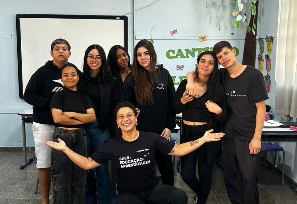 Alunos de Flora Rica participam do SAEB com emoção e incentivo das famílias