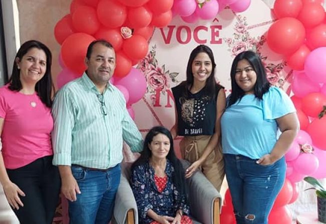 Beneficiárias dos Programas do CRAS são homenageadas com Dia da Beleza