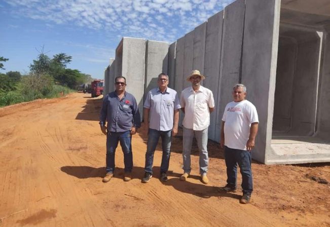 Obra na Rodovia Julio Budisk segue a todo vapor