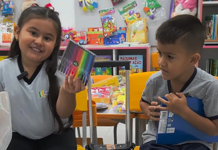 Materiais escolares garantidos para nossos alunos!