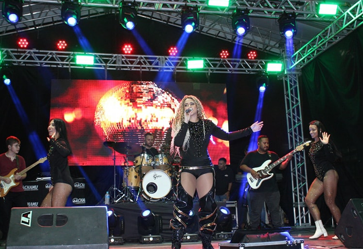 Flora Rica 72 anos: Final de semana de shows