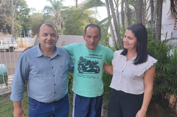 Prefeito e primeira-dama fazem visita especial de Páscoa a Jonas