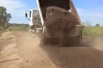   Melhorias na estrada da Fazenda Velha