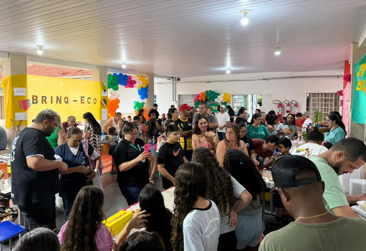 Feira Jovens Empreendedores do Sebrae movimenta comunidade escolar
