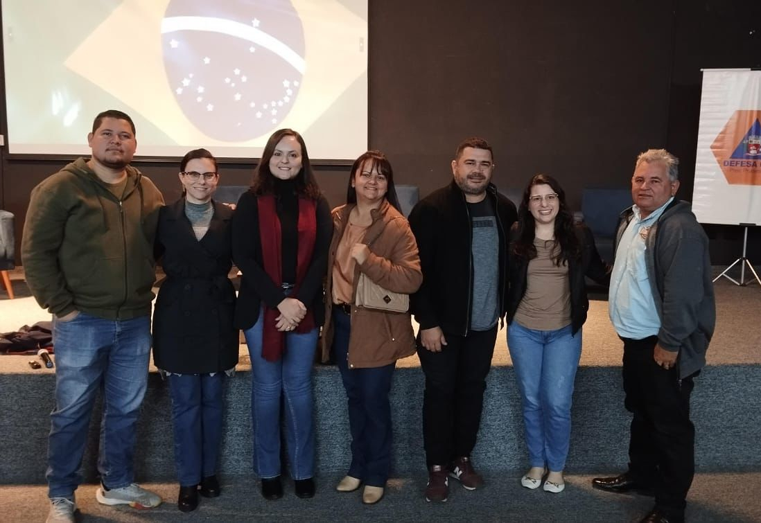 Servidores participam de cursos na região para fortalecer gestão pública e defesa civil