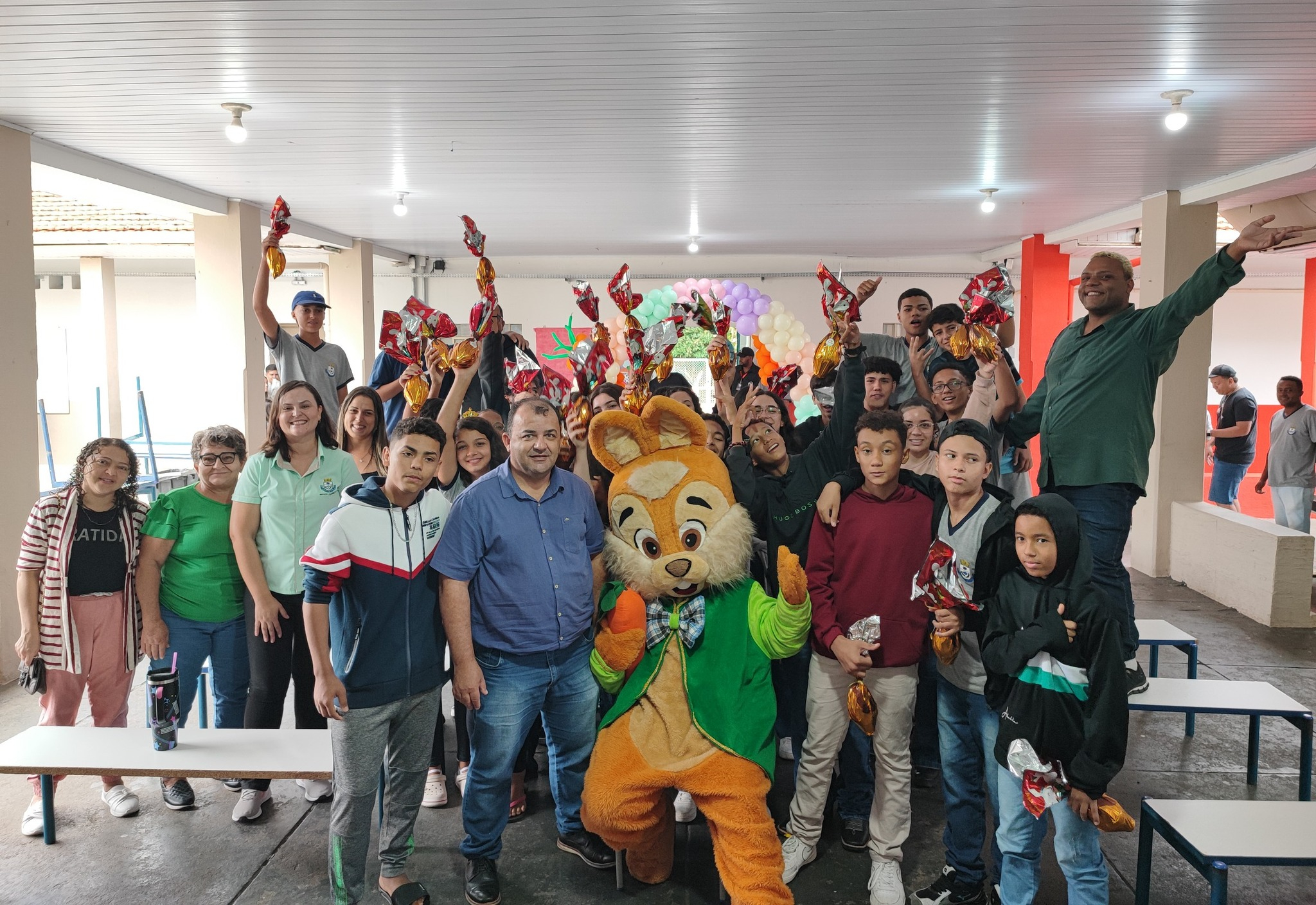 Escolas Municipais celebram a Páscoa com partilha e muito chocolate